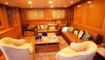 Ellen V -  Main Salon 1